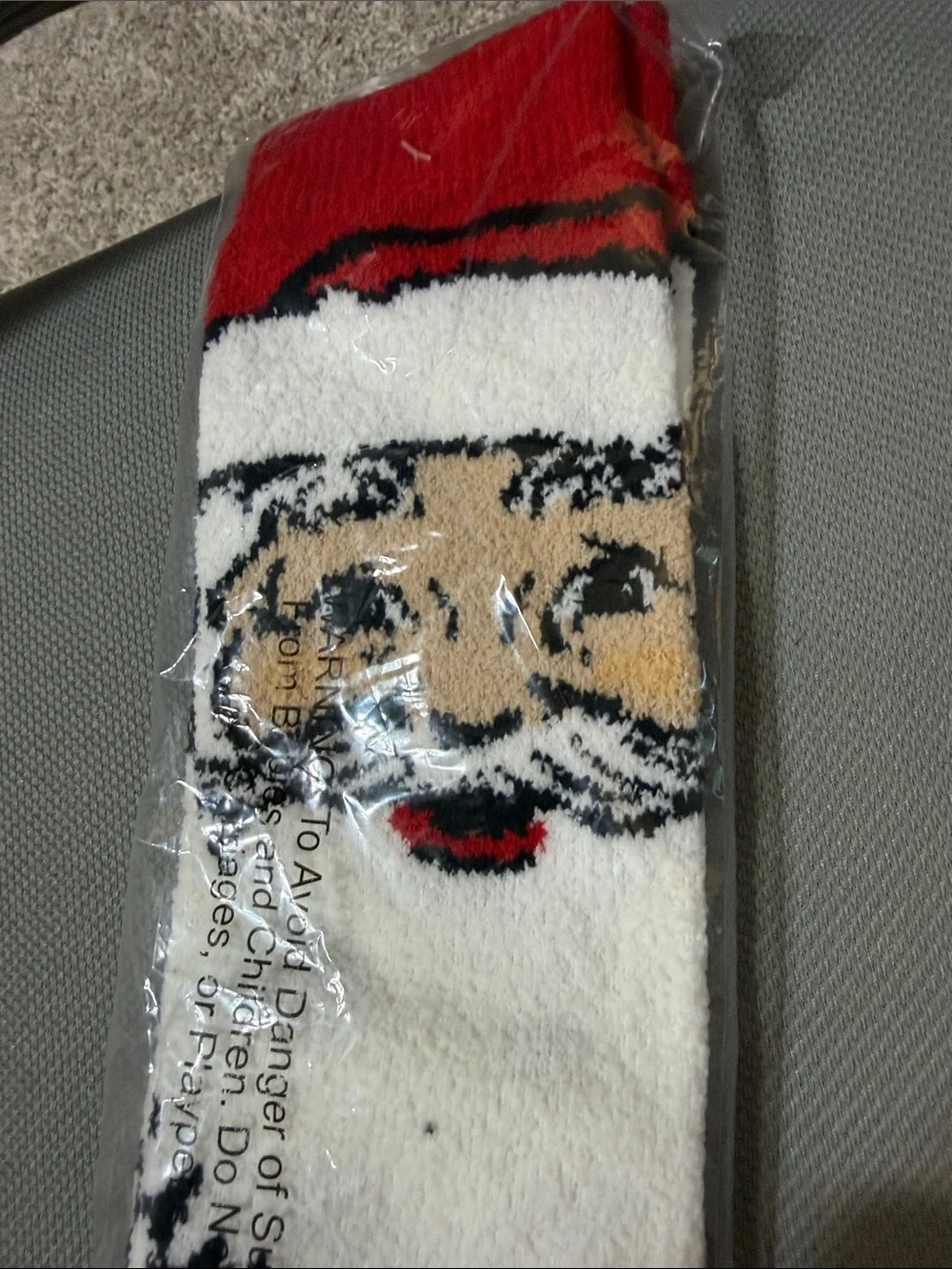 Wondershop Men's Super Soft Red & White Santa Crew Socks-NWT